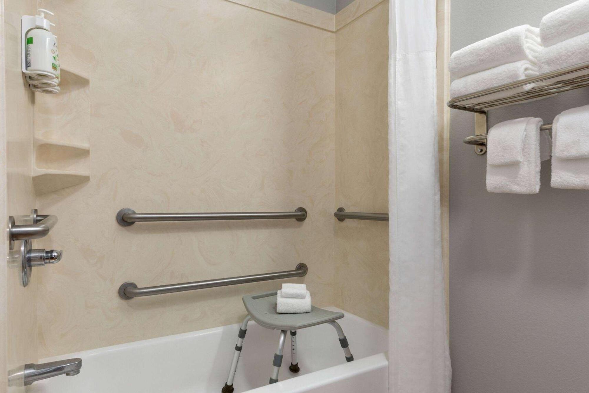 La Quinta By Wyndham 3* Dumas